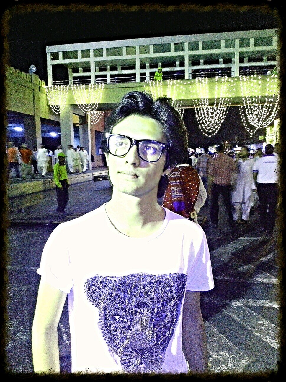 Hasis11's profile picture. Movieeee loverrrr