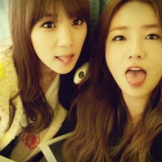 ❥ A pink Park ChoRong ro(bot)