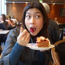 Collector of moments. Randomness (aka life) in pictures and sporadic thoughts. Wanderlust traveller. Ice hockey fanatic. Animal lover. Cake obsessed baker.