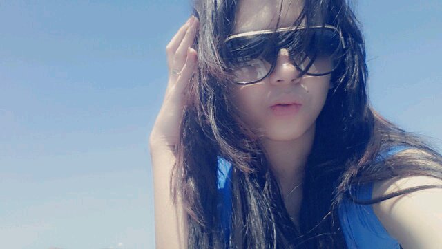 Love ellmo.....|| dream and believe || jangan bernah berhenti bermimpi,karna Dr mimpi qta mempunyai tujuan hidup.!!  || percaya bahagia Itu dng menikmati hidup.