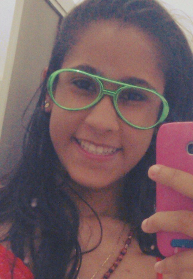Um rosto lindo e um sorriso encantador. E um jeitinho de falar que me pirou, que me pirou o cabeção... SnapChat: joana.montes