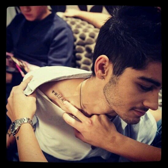 Circles, we going in circles,
Dizzy’s all it makes us,
We know where it takes us we’ve been before.
Same Mistakes ♥ #directioner ♥