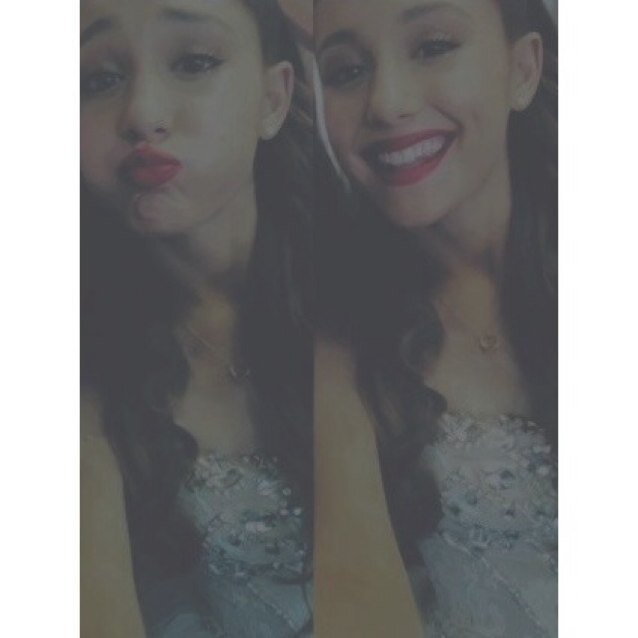 Ariana Grande made me smile when nobody else could (◡‿◡✿)