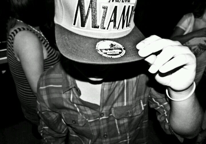 Dj Productor http://t.co/29T3Q0b3FM                      http://t.co/fdSIDZCQaJ