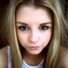 Léa/13/Electro/ la gow 2 personne/J'te connais pas mais j'taime djà :)