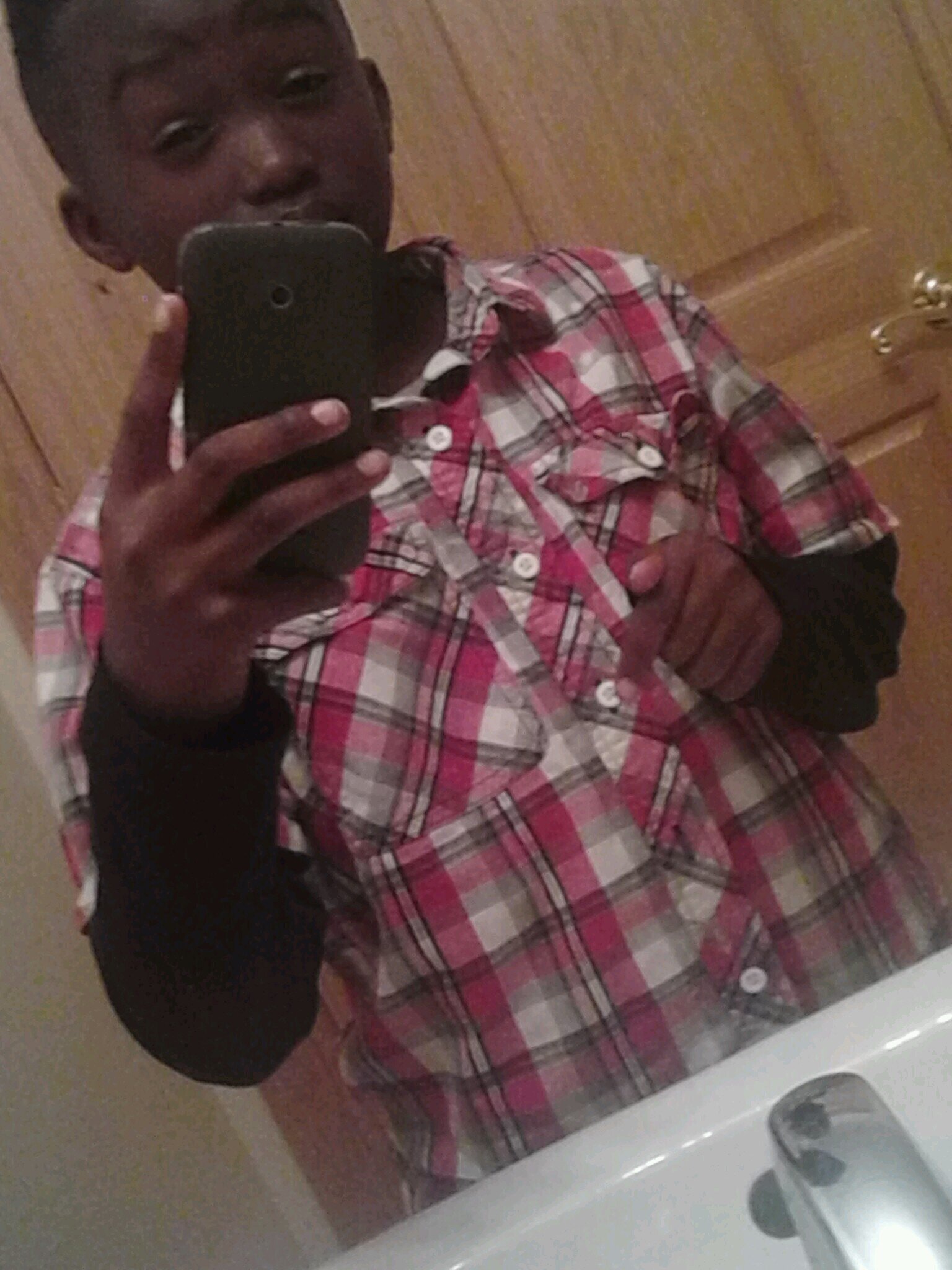 Living Life To Thee Golden ,Being Real With Alot Of Real Friends And Real Family,Havee A lot Of Favorite Rappers But Myy Most Favorite Is Wale