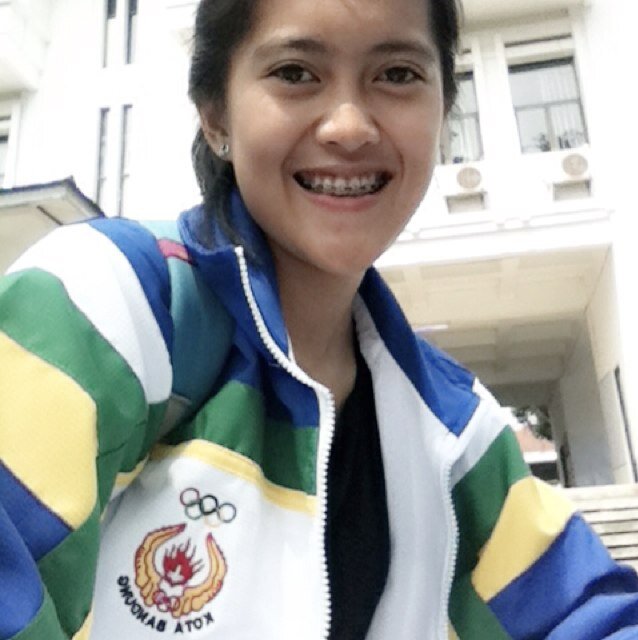 I like basket but I'm a softball player, instagram: ercantik17