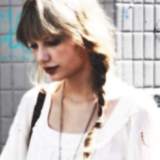 Living life in my room, dreaming about meeting Taylor Swift