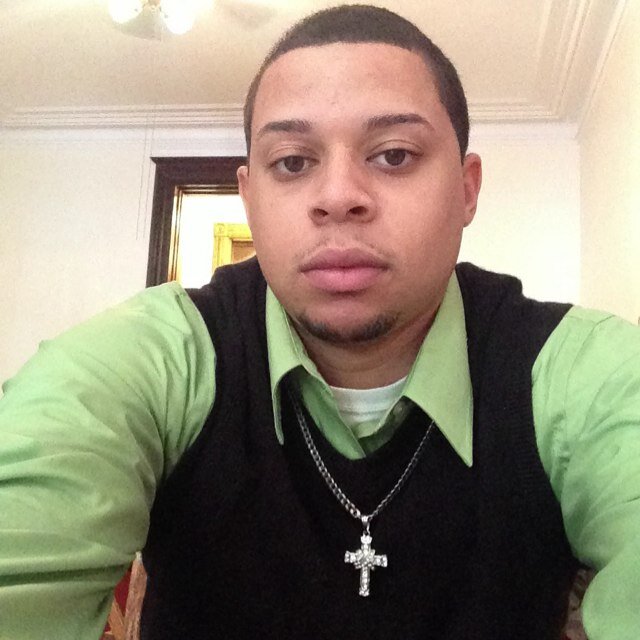 avionics technician. killing your time with my random thoughts. #JESUS disciple. I speak LIFE. I usually follow everyone back. @ellevarner tweeted me 11-2-11