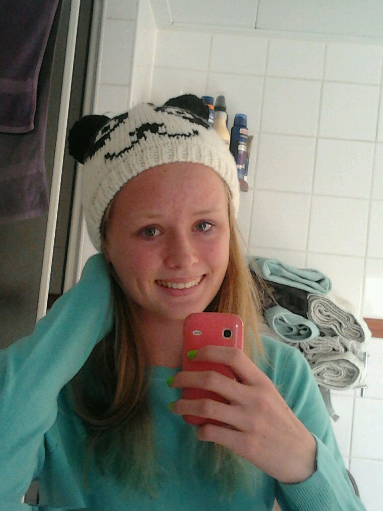 lekenlinge -atletiek-chocolaaa -oma #angel -music :3 -twitter -aileen julia julia nienke marijn love ya
