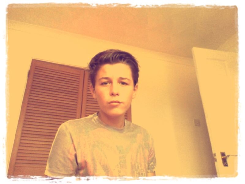 jamie knight, follow me because i tweet relative shit add me on facebook: https://t.co/rWlAscxpFW