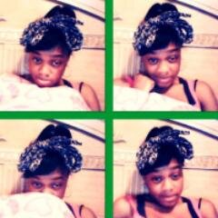 yhuu was mine , i was yhurs what happen gggaawwddd!!! ;/  follow back!! :) 3               hmu on hea & da book thoeee = amarareally lovinq him:) 3