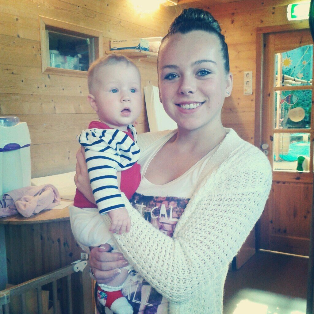 Hey love u x @_GANDDAx - hey bby your my best x @kiimx___ ♡