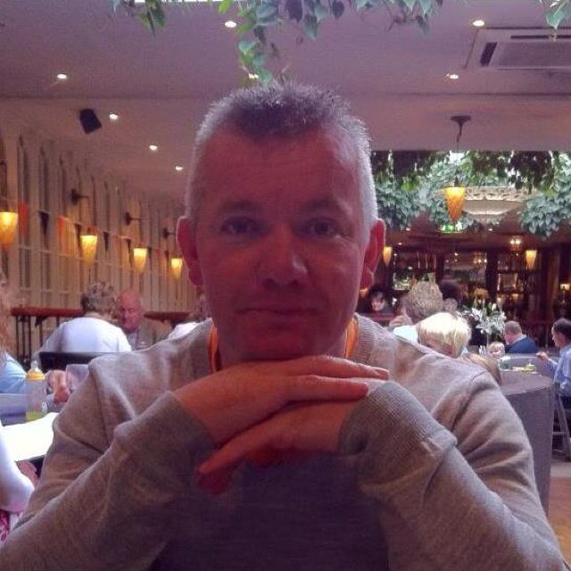 Martins_tweetz's profile picture. ........... just interested in life and living!