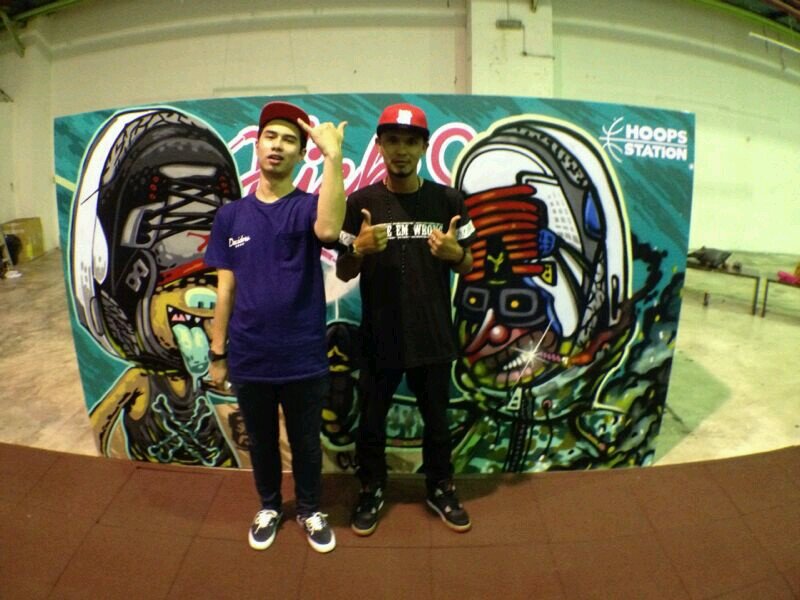 Hairstylist\graffiti writer\emcee