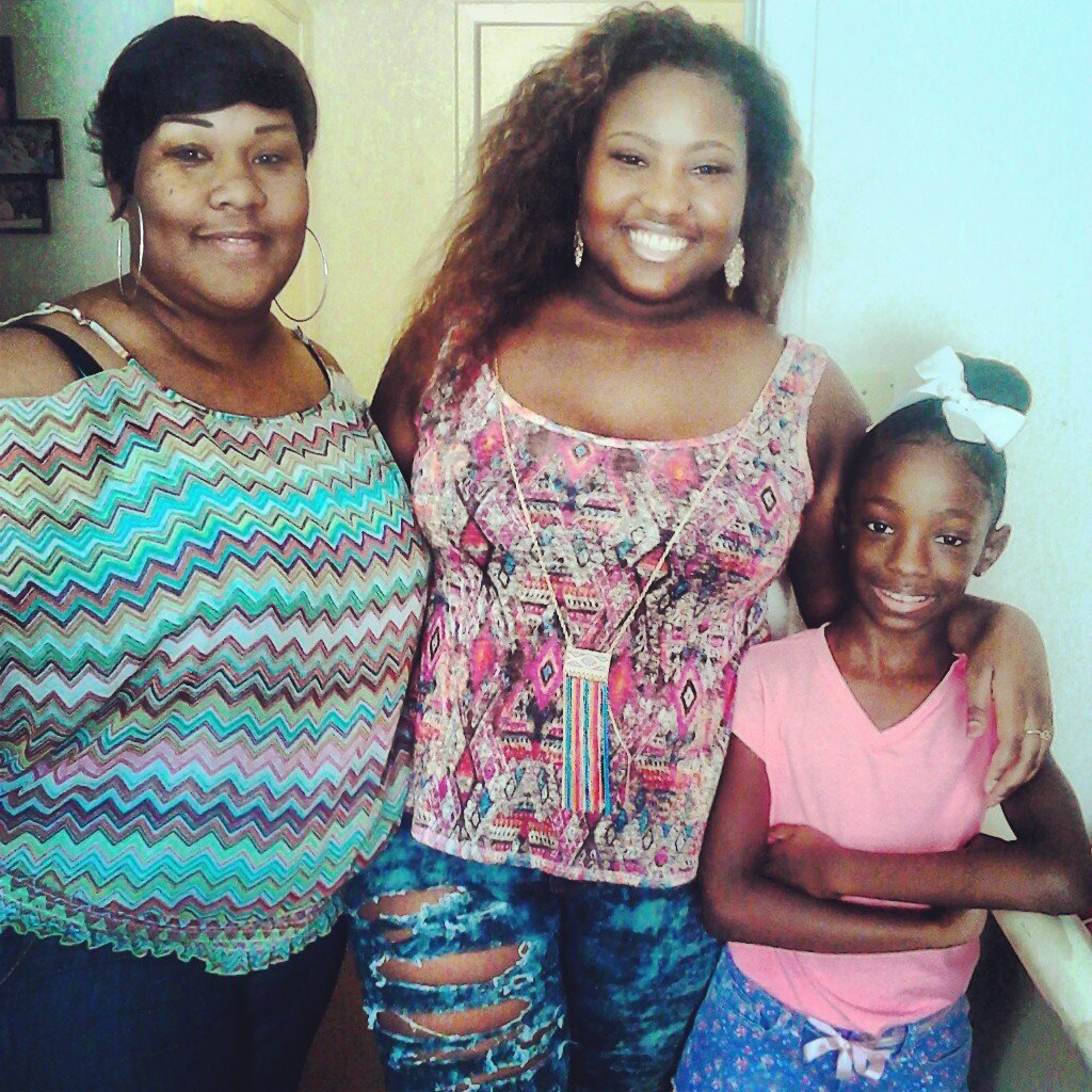 Circle small cause G♥D takes up most of it.
On his path so Im not looking back