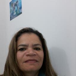 olá me chamo anna estrela sou terapeuta floral