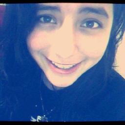 -tienes novio? ;) - si - y no quieres otro :3♥