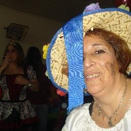 Psicopedagoga,Asistente ,Profesora artes,48 años,GESTORA,,
