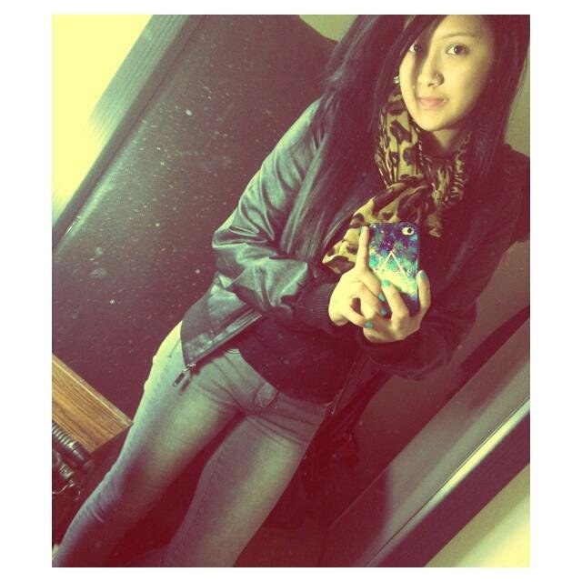 16 years old, march 15th, single, foreveralone, love my family, my friends, & my beautiful niece f&a