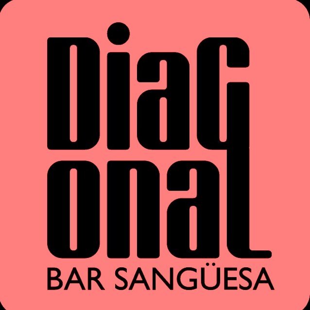 NOMINADO A MEJOR LOCAL DE COPAS DE NAVARRA 2012 y 2013 POR LOS PREMIOS MASSNOCHE NAVARRA. Local de copas en el centro de Sangüesa. Musica comercial.