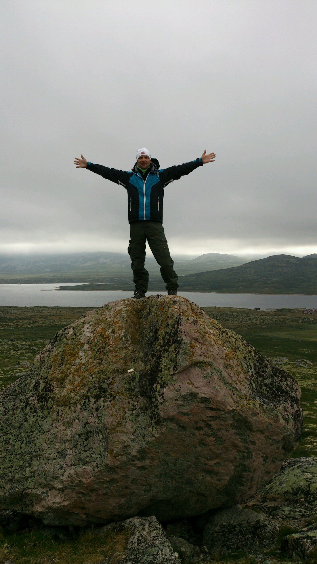 clausr's profile picture. 