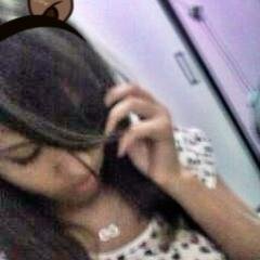 I, I love you like a love song baby..
Eu sou Belieber,más não odeio a selena :)