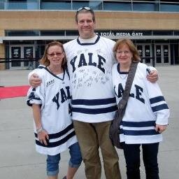 I love hockey!!!!!