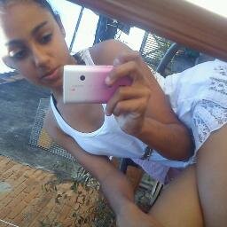sargitariana, 16 anos, ama os amigos, a família. .. e irmã da @_mydelicia s2