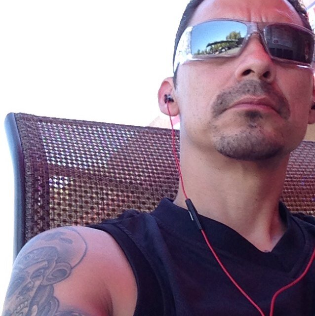 apart of the Laker & Raider nation with 3 of the tuffest boys around.. Instagram johnnyz72 Leo all day 7/27