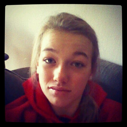 love basketball!!3 be you and no one else! Yolo!!! single pringle and rockin it!!!!!