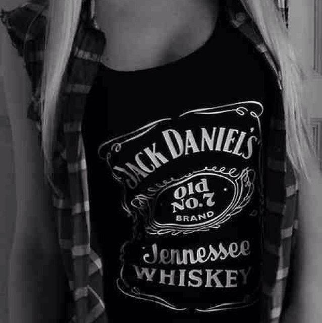 Cntrybombshell's profile picture. Sassy and sophisticated✌🏼️