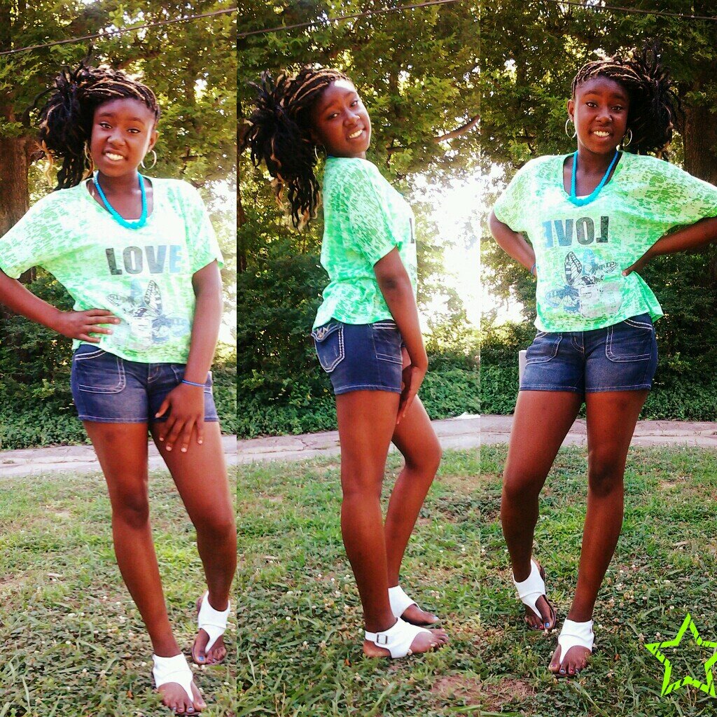 owee followw me.i follow backk 33 //ain singlee 7-24-13♥....//im BISEXUAL yahh i turnd yahh bitch gayy who gone check me O!!:)