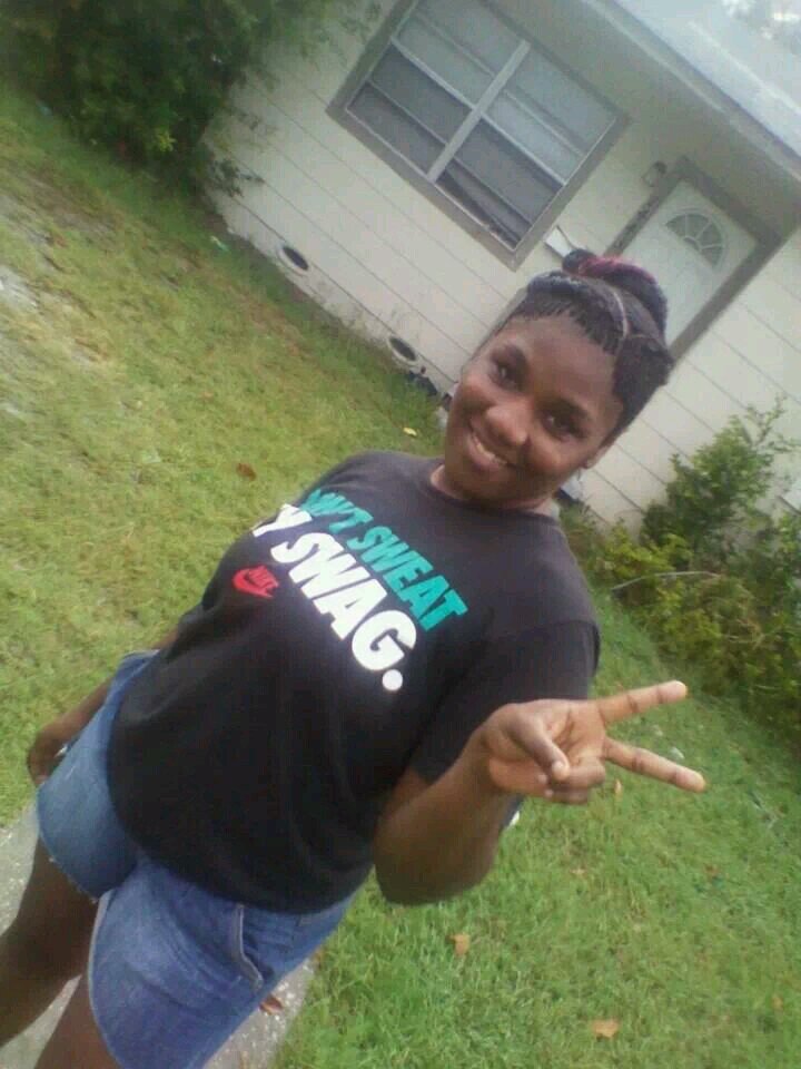 Ive change no more agurn wit ppl its tym for me to move on eit mi life dnt let ppl all in mi bizz nor in mi fuccn ears its ashame hw ppl really is