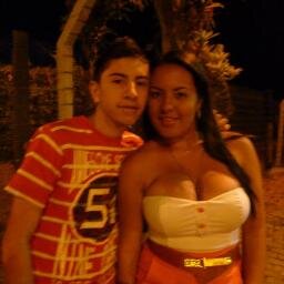 Amo como ama el amor. No conozco otra razón para amar que amarte. ¿Qué quieres que te diga además de que te amo, si lo que quiero decirte es que te amo?