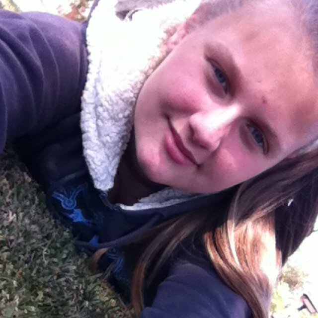 Love Bascketball Jess&Cassey=BFF4 Family+Friends=My Life Jhye live the life you love, love the life you live
