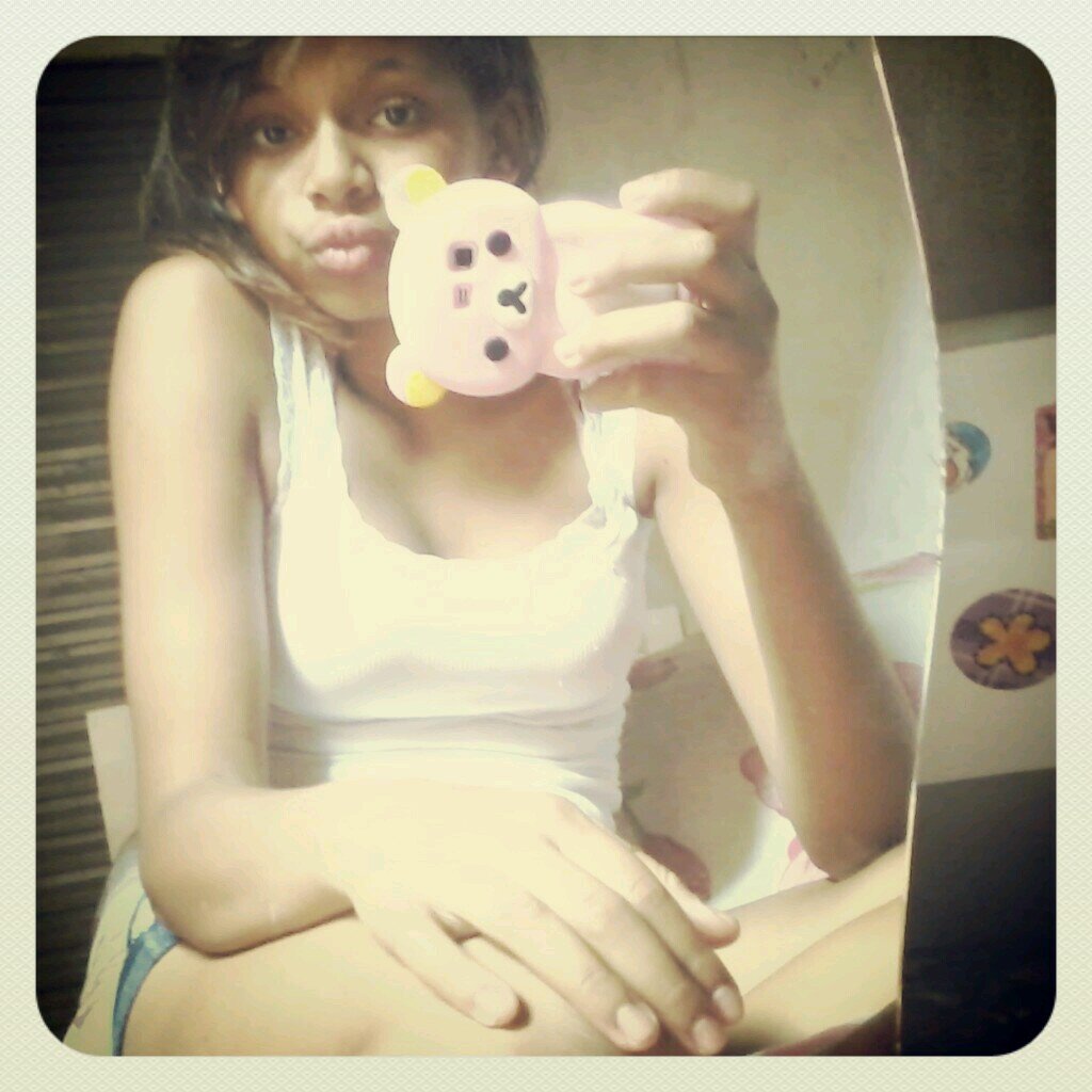 sou um anjinho de pessoa 0:-) chama no whats 19982910536