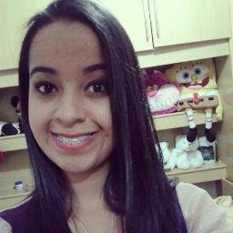 Parei de pensar, comecei a sentir tudo se encaixou no lugar, até o dia amanhecer sem me preocupar deixa a sorte me guiar.