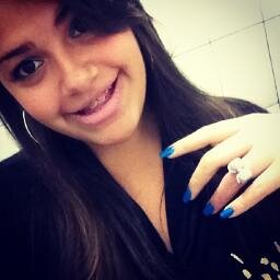 Senhor me faça forte pra poder continuar, a luta é minha vida não me deixe fraquejar. Me guie onde eu for, me livre do perigo, do meu caminho afaste o inimigo!'