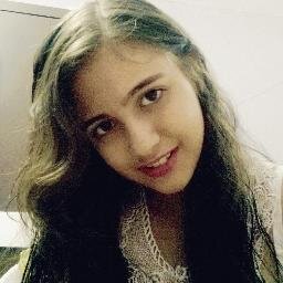 Apesar de todas as dificuldades , meu chão eu fiz de mola. Posso cair todos os dias, o resultado da minha queda é o impulso ♥!
#CadaDiaMaisForte!