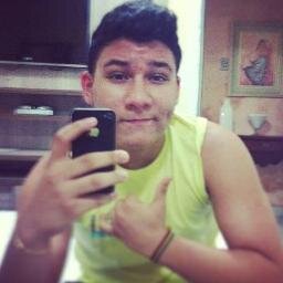 - Sigam-me todos .. Aquariano , Flamenguista , Estudioso , honesto , boleiro , etc ! ;)