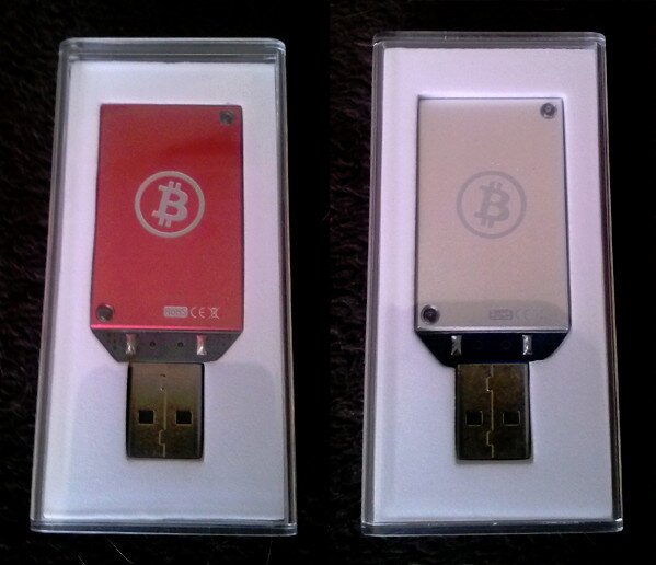 Block Erupter ASIC USB Bitcoin Miner, ~335 MHash while using only USB spec power (2.5 Watt)