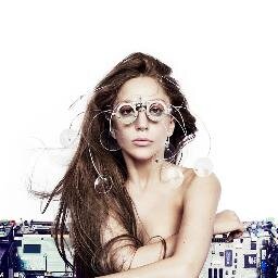 follow for amazing pics of famous people