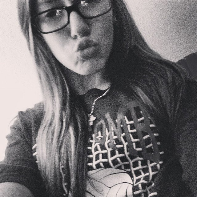 minecraft_coww's profile picture. I love minecraft 3 if you hate it i hate you XD . Minecraft is serioulsy amazing! I follow back:D #livetoplayminecraft