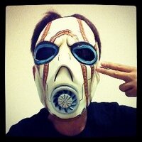 Tomoki Motohashi (@giantroach) Twitter profile photo