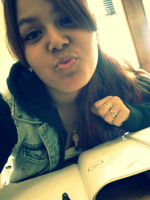 Mexican , Soccer Player , Taken & Freshman ♥ Follow My Beautiful Bestfriend @ashleylatorre_ .