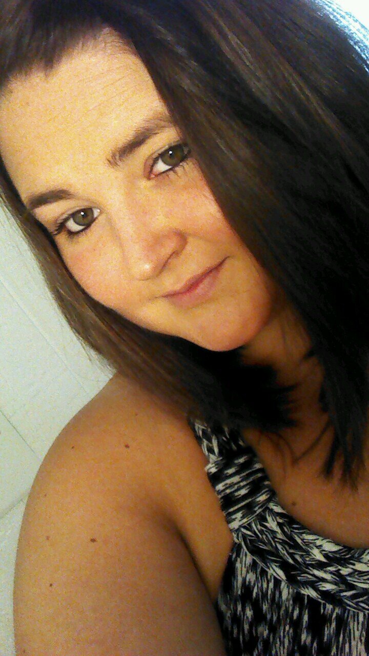 I'm a mom. I'm a student. I'm a lover of all things DMB and Tennessee Football. Life is good.  ;-)