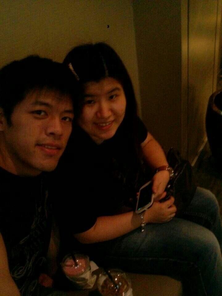 VhieDj's profile picture. I am who I am. 
I am just an ordinary girl with an extraordinary God.