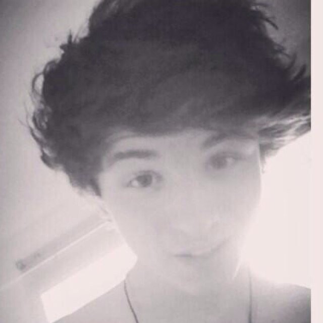 i love thos 4 crazy boys called overload ~Jordi~Ryan~Ollie~joey~  go follow my main @dontforgetme888