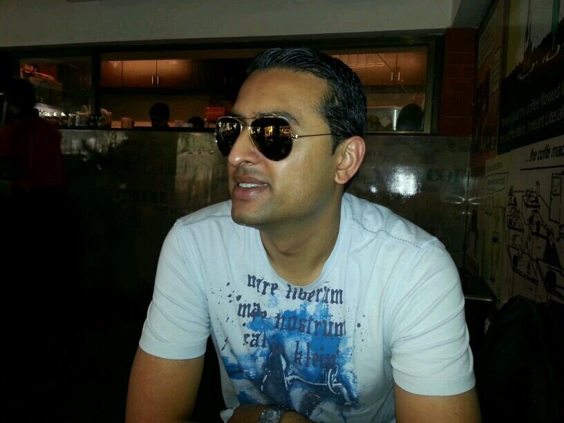 reddevil_dee's profile picture. 